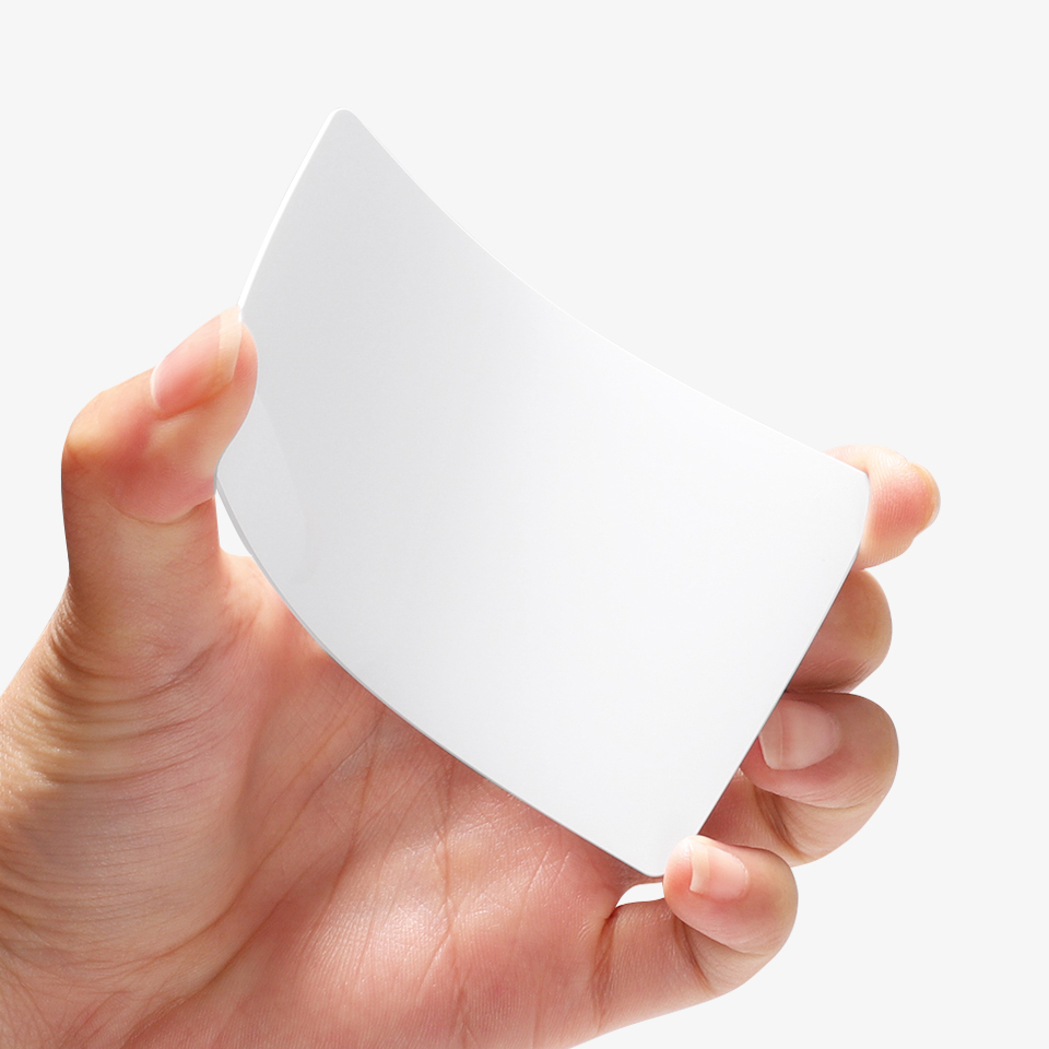 NFC 포토카드 (가로)-NFC 포토카드는 스마트폰으로 태그하면, 등록된 링크로 콘텐츠가 자동 연결되는 스마트 포토카드 입니다. 스마트폰 터치로 URL 연결되는 PVC NFC 포토카드, 사진·유튜브·SNS 링크를 넣어 커스텀 제작해보세요. 아이돌 앨범 포카, 팬사인회 굿즈 커스텀 제작 상품, 마플