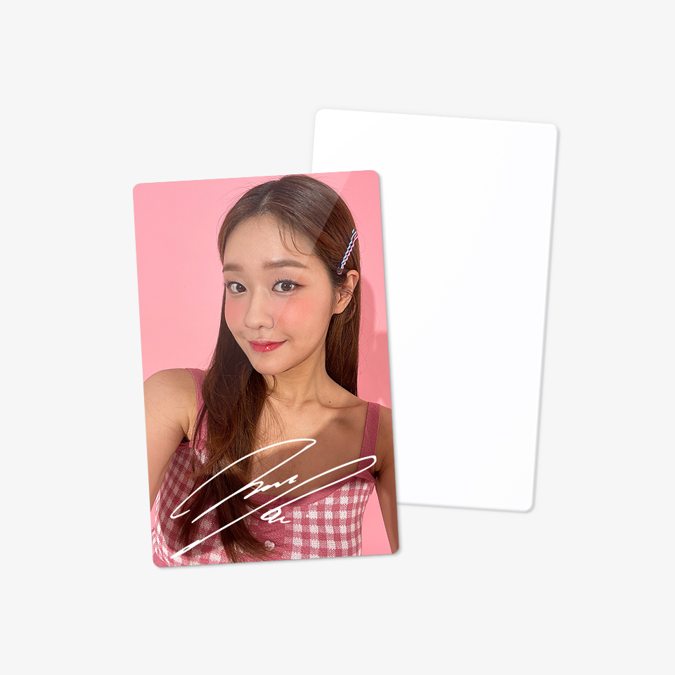 NFC 포토카드 (가로)-NFC 포토카드는 스마트폰으로 태그하면, 등록된 링크로 콘텐츠가 자동 연결되는 스마트 포토카드 입니다. 스마트폰 터치로 URL 연결되는 PVC NFC 포토카드, 사진·유튜브·SNS 링크를 넣어 커스텀 제작해보세요. 아이돌 앨범 포카, 팬사인회 굿즈 커스텀 제작 상품, 마플