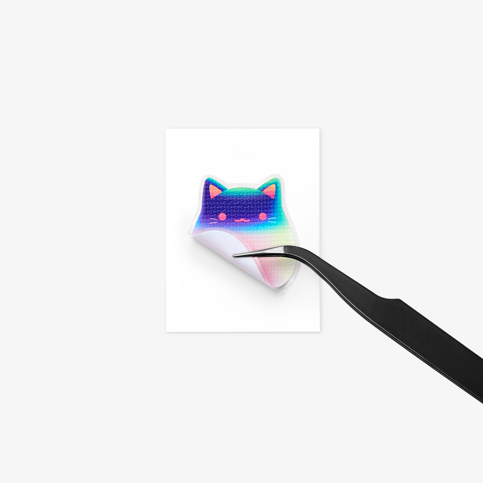 화이트 인쇄로 선명한 색감을 구현한 커스텀 띠부 스티커, 고화질 맞춤형 디자인 스티커 제작