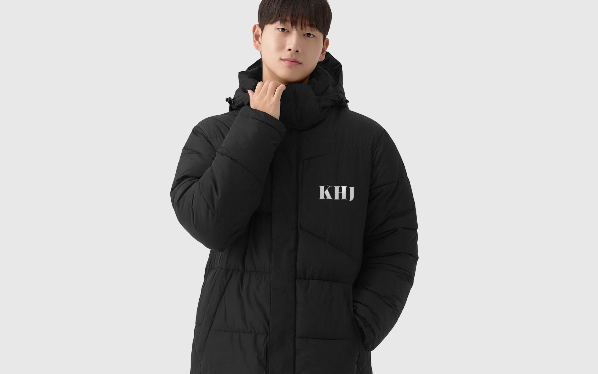 에어볼 롱패딩 커스텀 제작, 가벼운 에어볼 충전재와 등판 체열 반사 안감으로 보온 효율을 높여 한겨울에도 따뜻하게 착용 가능한 롱패딩