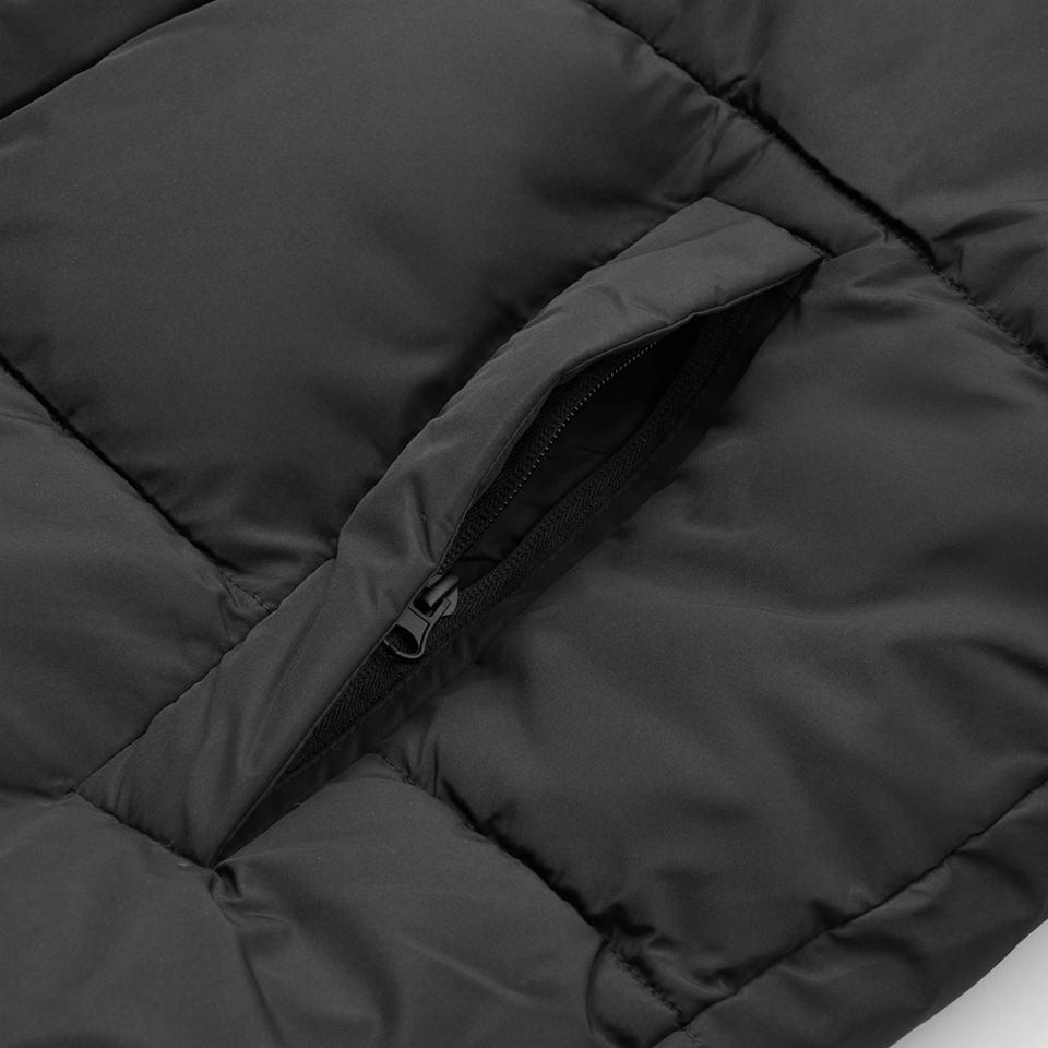 웰론 숏패딩 커스텀 제작, 지퍼 여밈 포켓으로 소지품을 분실 걱정 없이 안전하게 보관 가능