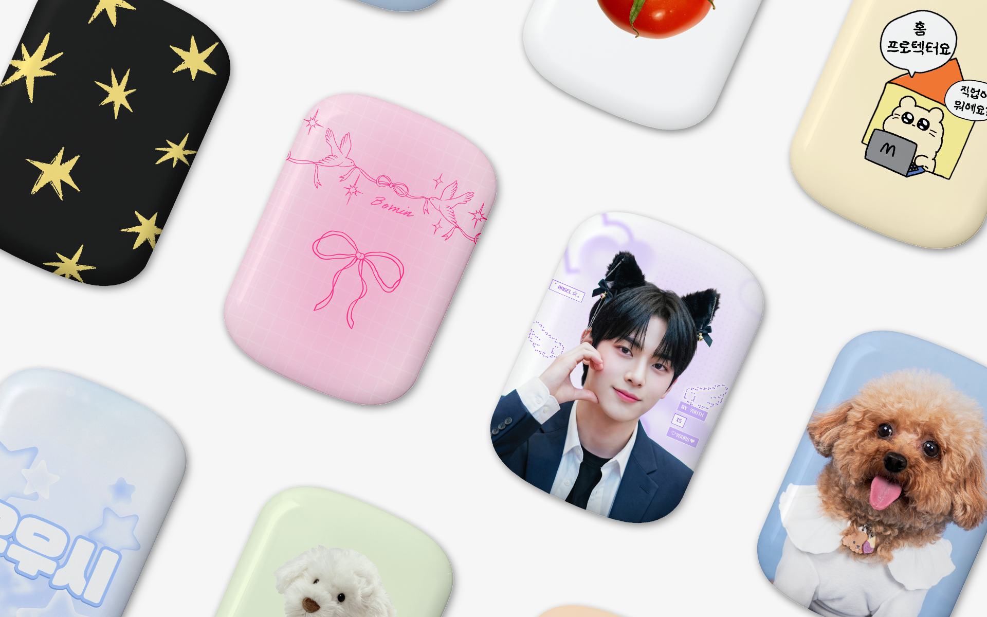 맥세이프 커스텀 보조배터리 무광(5,000mAh)-MagSafe 자석으로 간편하게 부착해 사용하는 5,000mAh 무선 보조배터리입니다.  맥세이프 자석으로 간편하게 부착해 사용하는 5,000mAh 무선 보조배터리입니다. 최대 15W 무선충전과 PD 20W 고속충전을 지원하며 USB-C 입출력과 LED 배터리 표시 기능을 갖췄습니다. 깔끔한 무광 마감 디자인입니다. 커스텀 제작 상품, 마플