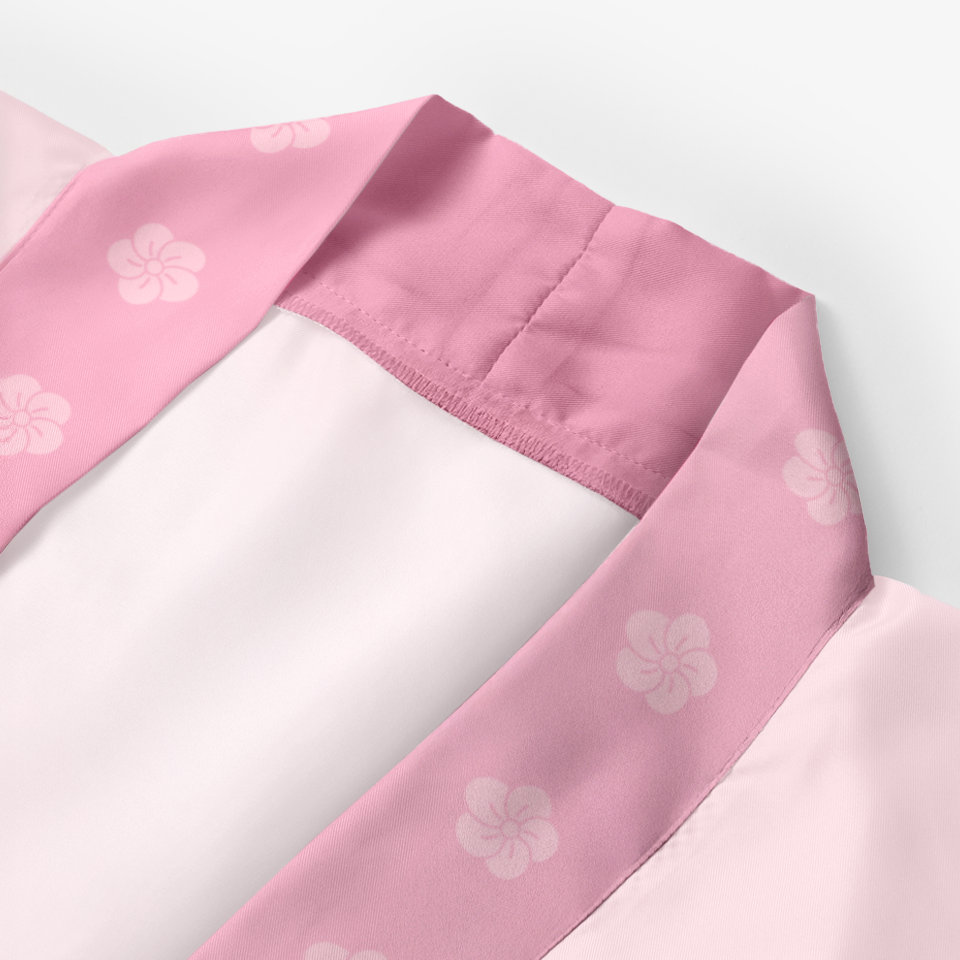 커스텀 핫피 (글로시)-일본 전통 의상에서 유래된 행사용 가운 형태의 핫피입니다. 커스텀 핫피 제작 상품으로 전체 디자인을 넓게 표현할 수 있고, 은은한 광택 원단으로 시각적으로 돋보이는 연출이 가능해 행사, 프로모션 커스텀 제작 상품, 마플