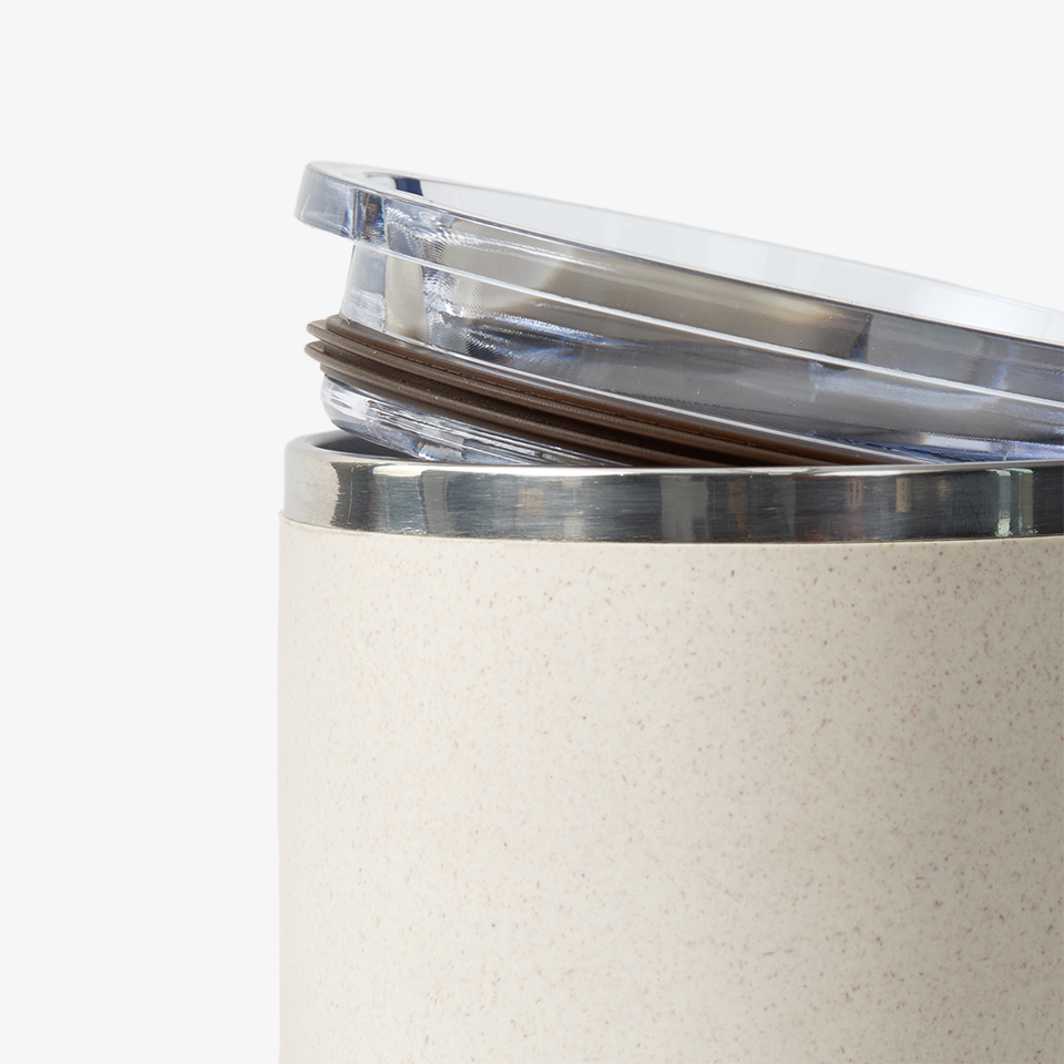 친환경 대용량 머그컵 600ml-친환경 대용량 머그컵 600ml는 넉넉한 용량과 편안한 손잡이 형태로 일상에서 실용적으로 사용하기 좋은 텀블러입니다. 친환경 리유저블 텀블러는 커피박을 활용해 만든 600ml 용량으로, 내부에는 스테인리스 304 소재를 사용해 더욱 위생적이고 깔끔하게 음료를 즐길 수 있습니다. 가볍고 편리한 사용감과 깔끔한 디자인으로 커피, 차 커스텀 제작 상품, 마플