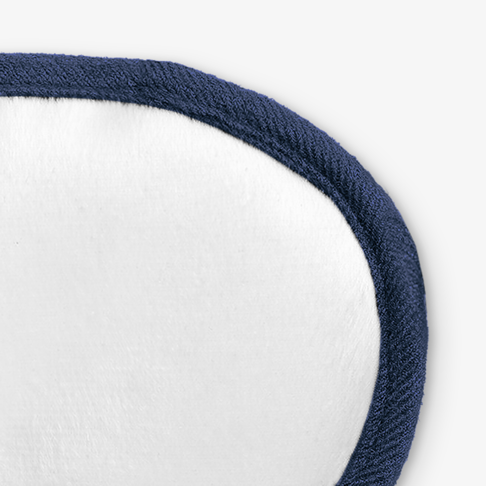 커스텀 극세사 수면 안대-앞면 전체 커스텀이 가능한 수면 안대로, 원하는 디자인을 넓게 담아 제작할 수 있습니다. 풀프린팅 커스텀 수면 안대 제작 상품으로 원하는 디자인을 전면에 넓게 표현할 수 있으며 여행용 아이템, 브랜드 굿즈, 행사 판촉물로 활용하기 좋고 1개부터 간편하게 주문 가능한 커스텀 제작 상품 커스텀 제작 상품, 마플