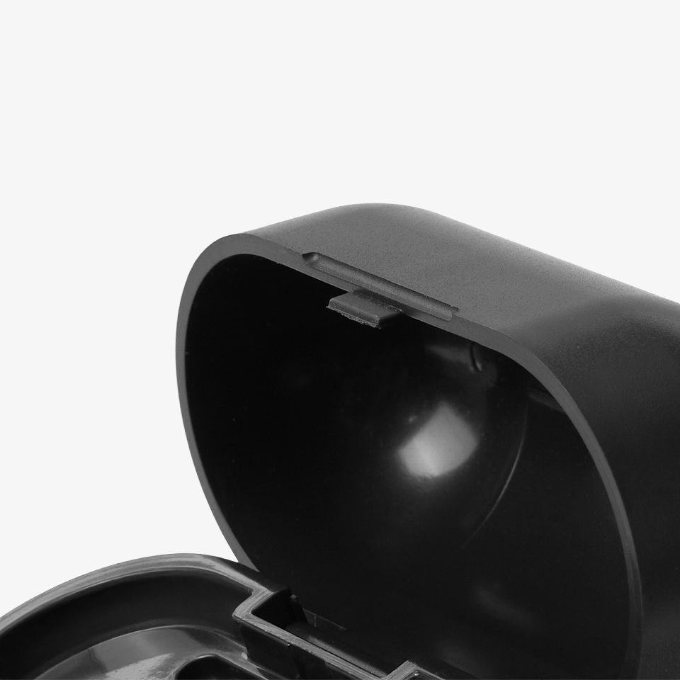 자석 여닫이 방식의 마그넷 오픈 클로징 설계로 빠르고 간편한 사용감을 제공하는 네일 관리 6종 세트