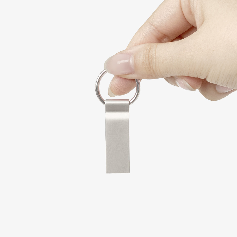 메탈 고리형 USB 2.0 메모리-원하는 곳에 걸어 안전하게 보관할 수 있는 고리형 디자인의 USB 메모리입니다. undefined 커스텀 제작 상품, 마플