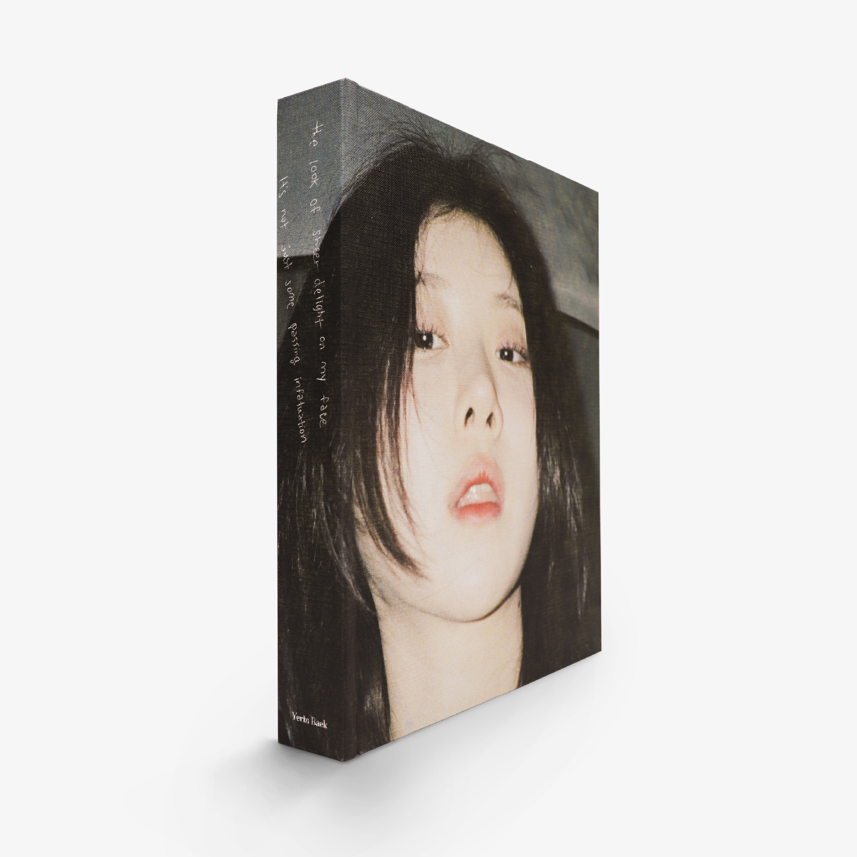 アート・デザイン・音楽 Yerin Baek Photobook 1-4-3 Yerin Baek [Limited Pre-Order] Yerin Baek Photobook [1-4-3