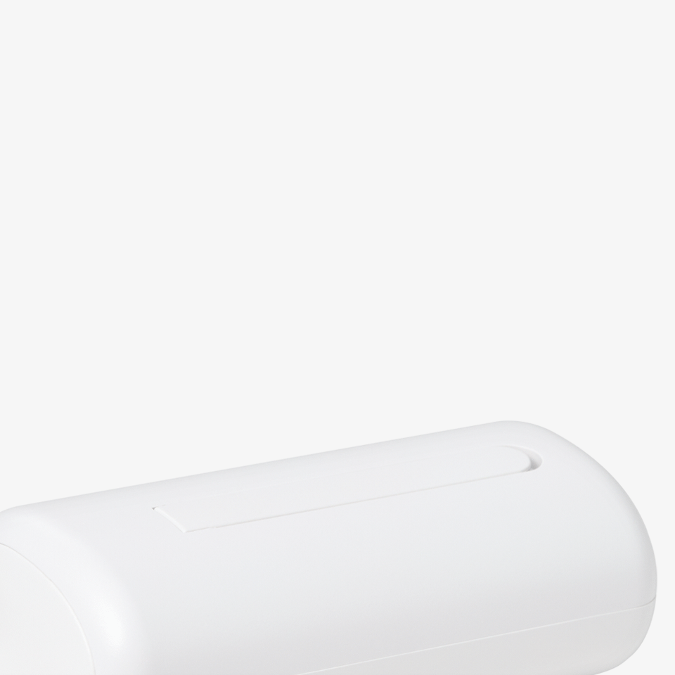 일체형 거치대 탑재로 충전과 동시에 스마트폰 거치가 가능한 실용적인 도킹형 보조배터리