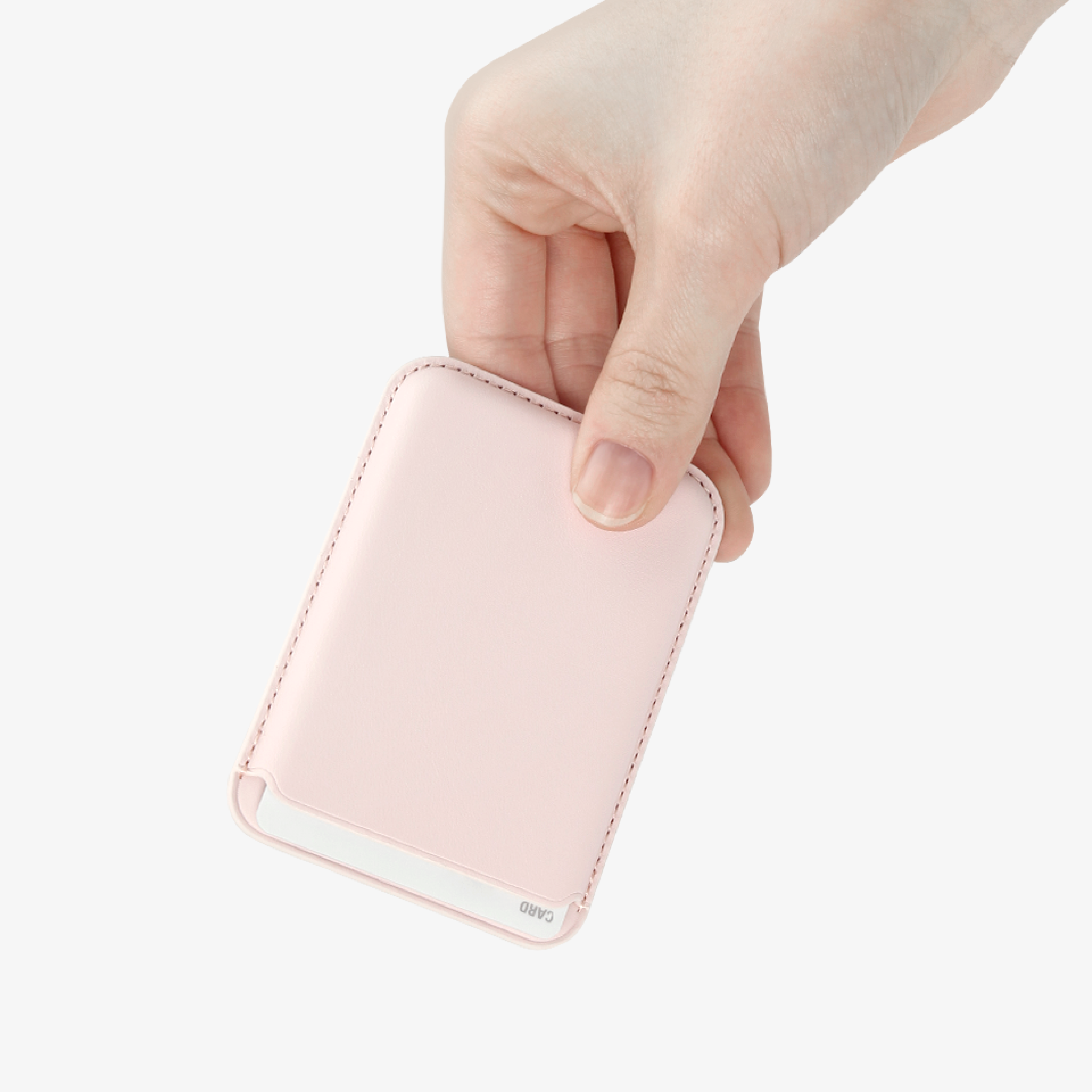 맥세이프 가죽 카드지갑-외출 시 간편하게 카드를 휴대할 수 있는 맥세이프 전용 가죽 카드지갑입니다. 15가지 다채로운 색상의 커스텀 맥세이프 가죽 카드지갑에 이름이나 이니셜을 넣어 나만의 특별함을 더하세요. 풀 컬러 인쇄와 슬림한 두께로 손에 착 붙는 그립감을 제공하며, 내부 고정 클립으로 카드 한 장도 절대 빠지거나 흘러내리지 않는 맥세이프 카드 가죽지갑을 제작해보세요. 커스텀 제작 상품, 마플