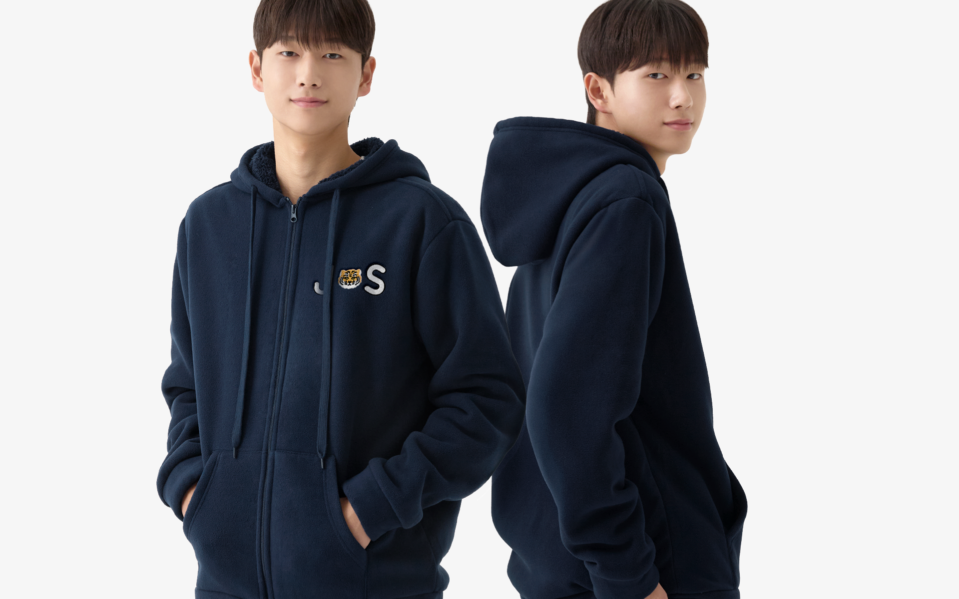 베이직 본딩 후드집업 (기모) 커스텀 제작, 로고와 슬로건을 섬세한 자수 디테일로 표현해 고급스럽고 완성도 높은 맞춤 단체복