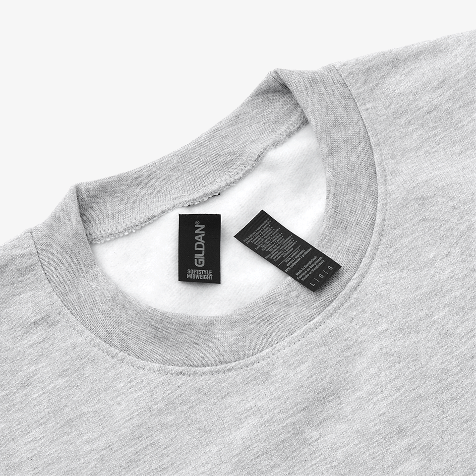 SF000 기모 맨투맨-기모 안감으로 따뜻함을 더해주는 오버핏 맨투맨입니다. 기모 안감으로 따뜻한 착용감을 제공하는 오버핏 맨투맨. 옆라인 무봉제 디자인으로 깔끔한 실루엣과 편안함을 살렸으며, 단체복·학교·기업 유니폼 및 커스텀 제작에 적합한 베이직 아이템. 커스텀 제작 상품, 마플