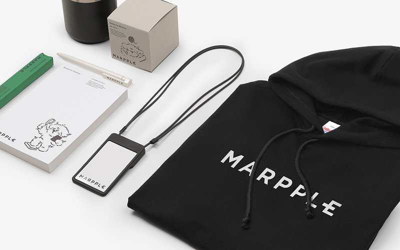 5928-01 스탠다드 핏 후드티 커스텀 제작, 신규 입사자 웰컴키트용 브랜드 굿즈로 활용하기 좋은 실용적인 맞춤 후드티