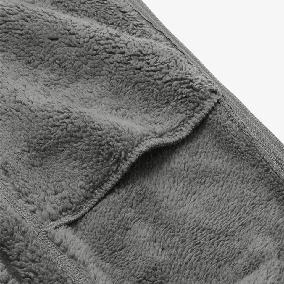 베이직 본딩 후리스 조끼(기모) 커스텀 제작, 내부 수납공간으로 소지품을 안전하게 보관할 수 있는 포켓 디테일