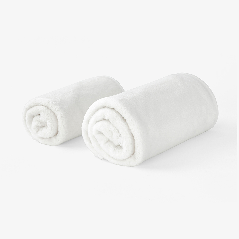 S·M 두 가지 사이즈로 선택 가능한 커스텀 극세사 담요, 무릎용부터 전신용까지 용도에 맞게 제작 가능한 맞춤 블랭킷