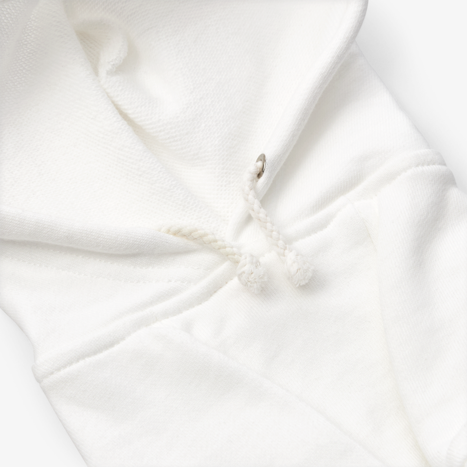 스트링 디테일로 후디 감성을 더한 반려동물 커스텀 후디