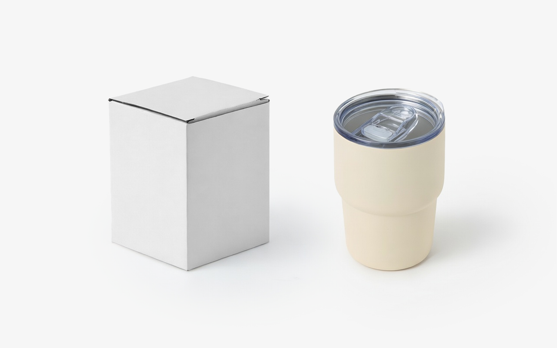 더블월 스텐 텀블러 350ml-텀블러 전면(360°)에 선명한 인쇄가 가능합니다. 스테인리스 304 소재의 이중 진공 단열 구조로 보온 약 3시간, 보냉 약 6시간 유지가 가능한 350ml 텀블러입니다. 무광 파우더 코팅으로 스크래치와 오염에 강하며 고급스러운 질감을 제공합니다. 바닥면의 실리콘 미끄럼 방지 패드로 안정적인 사용이 가능하며 소음을 줄여줍니다. 80mm의 넓은 입구 구조로 세척이 간편하고 한 손에 들어오는 컴팩트한 사이즈로 사무실이나 일상에서 사용하기 좋은 데일리 텀블러입니다. 커스텀 제작 상품, 마플