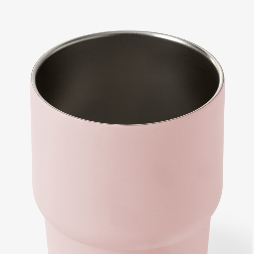 지문과 스크래치에 강한 파우더 코팅 마감으로, 오염 걱정 없이 언제나 깔끔하게 사용할 수 있는 커스텀 텀블러에요.