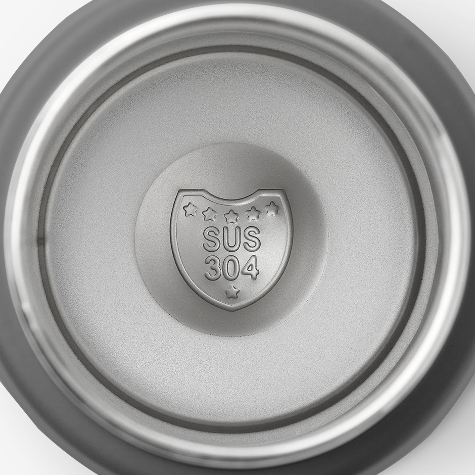 핸들 스윙 텀블러 550ml-튼튼한 실리콘 핸들이 적용되어 손에 편하게 들 수 있고 휴대가 간편한 텀블러입니다. 튼튼한 실리콘 핸들과 파우더 코팅 표면으로 휴대성과 내구성을 높인 텀블러입니다. 생활 스크래치에 강한 마감과 SUS 304 소재를 적용해 뛰어난 보온과 보냉이 가능합니다. 커스텀 제작 상품, 마플