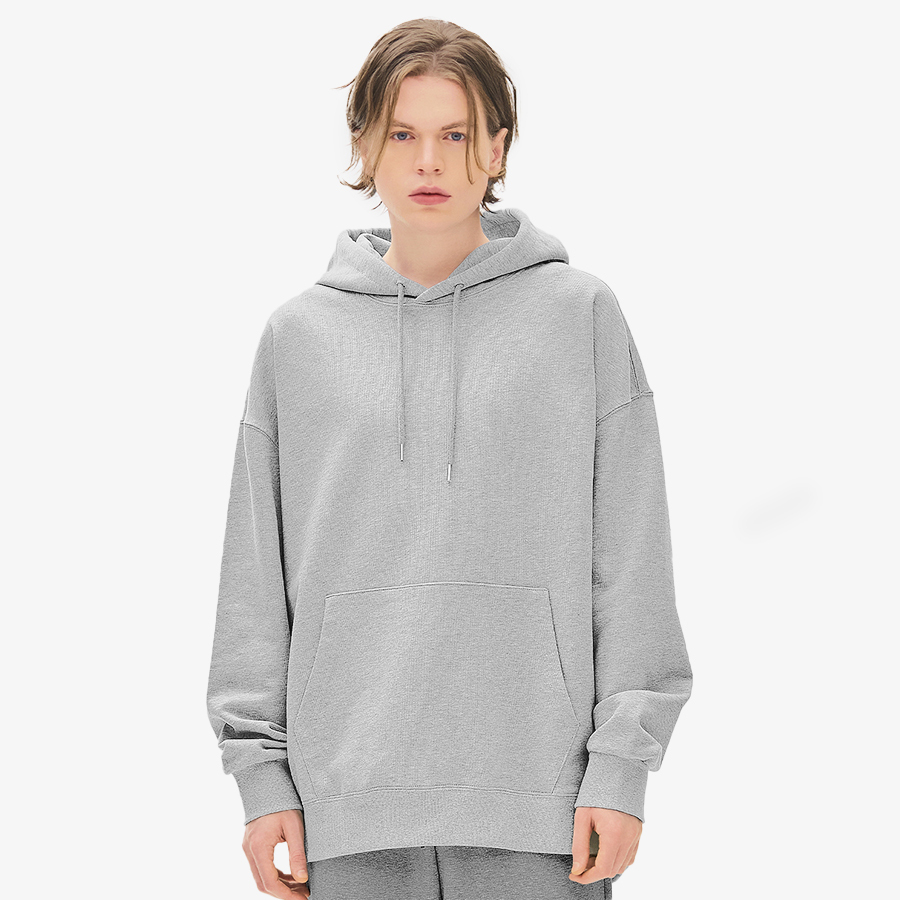 마플 커스텀 오버핏 후드티, 자연스럽게 떨어지는 어깨 라인으로 편안하고 캐주얼한 실루엣 연출