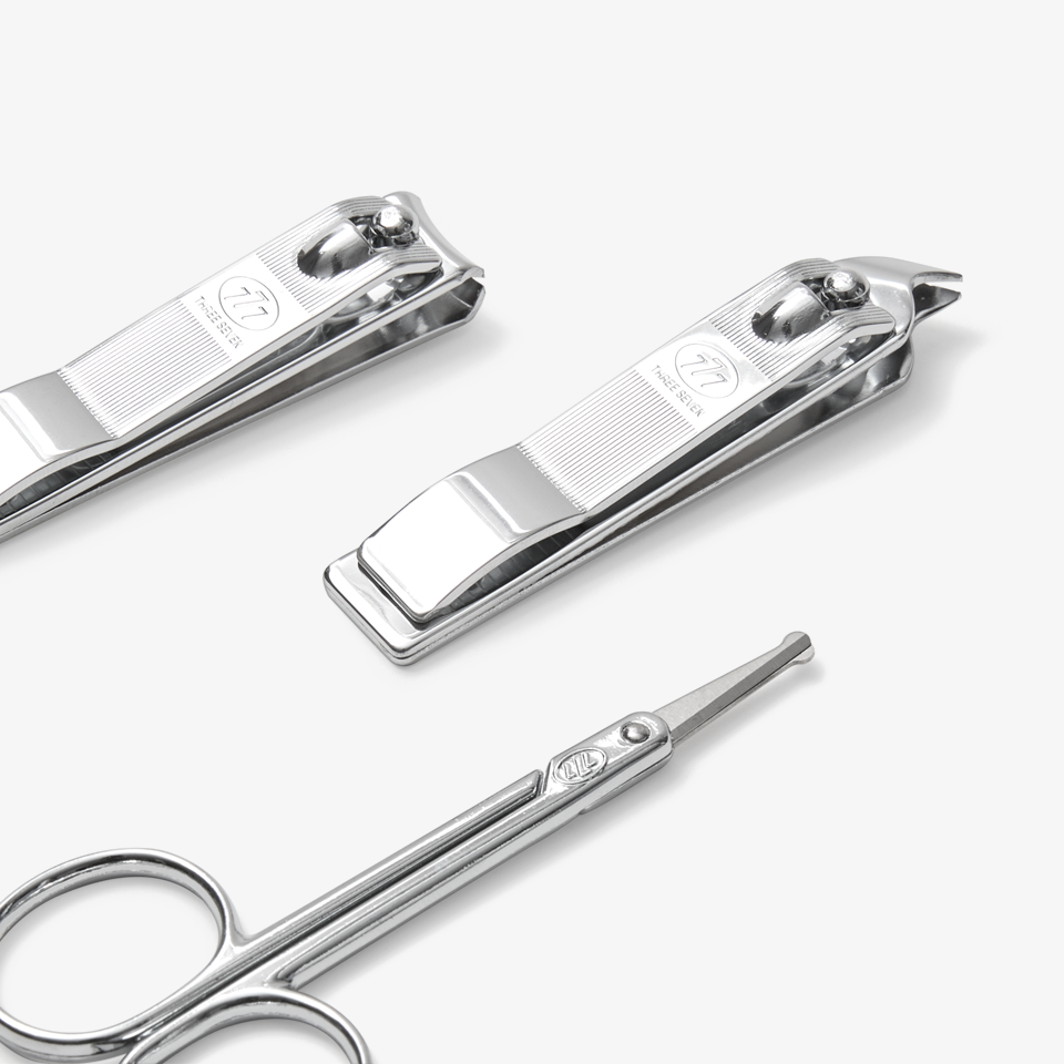 이중 연마 공정을 거쳐 깔끔하고 안정적인 절삭력 디테일을 담은 네일 관리 6종 세트 