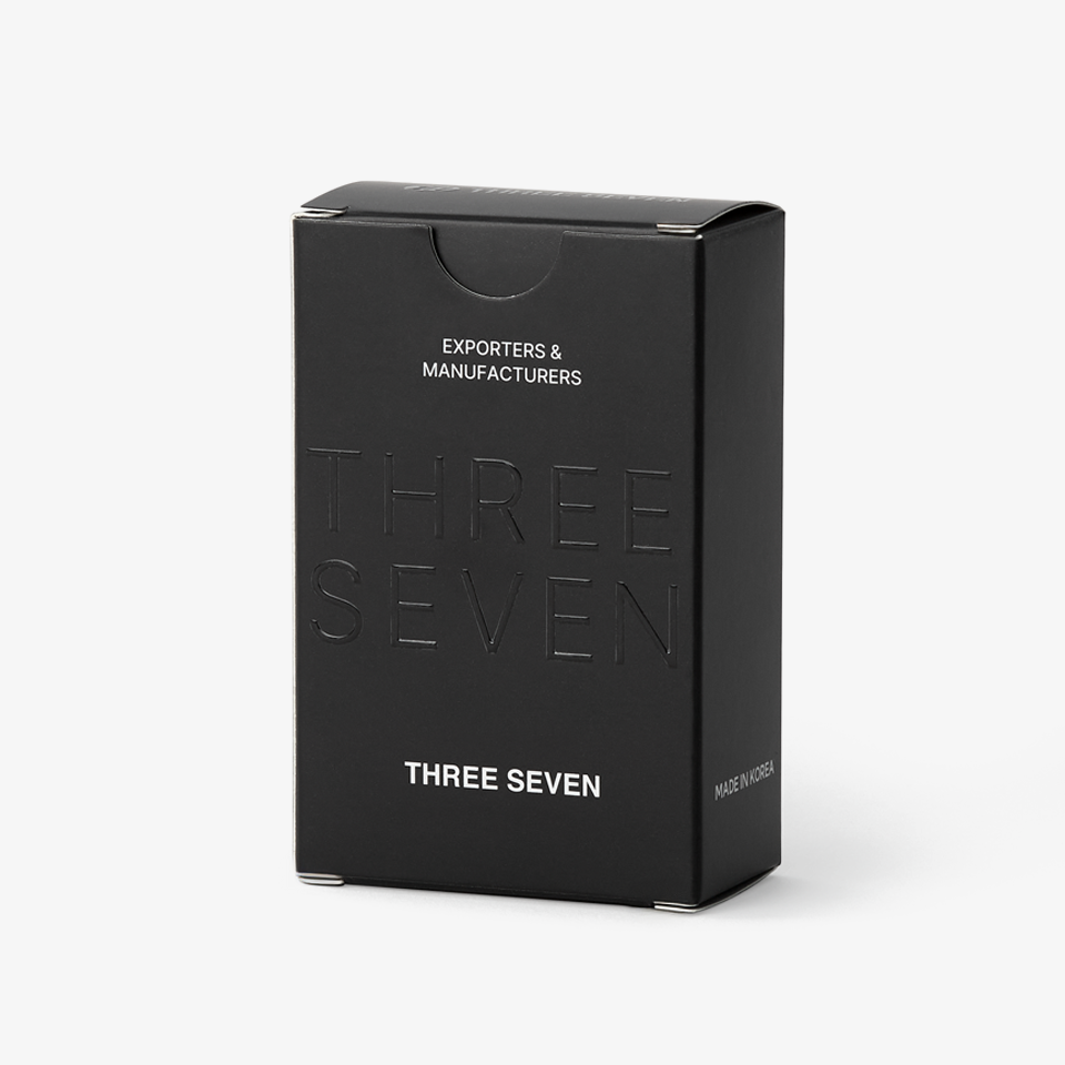 프리미엄 디자인 패키지 구성으로 웰컴키트나 기념 굿즈 등 선물용으로 활용하기 좋은 네일 관리 6종 세트 