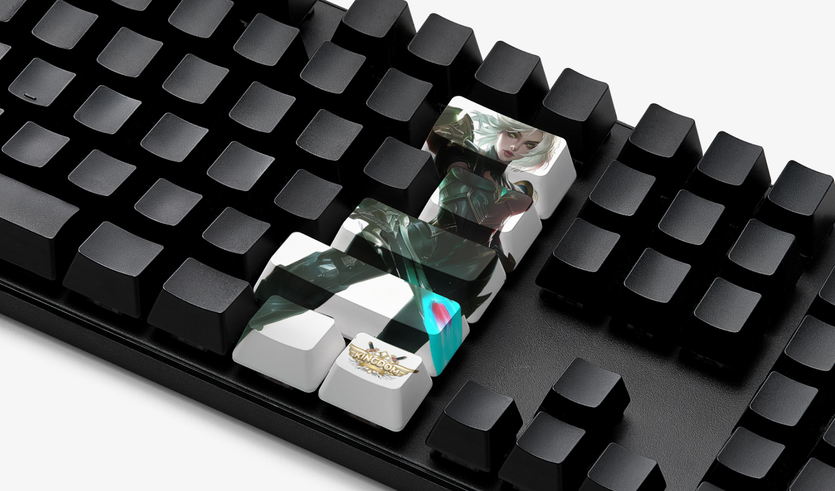 마플 커스텀 포인트 키캡 Space Bar 다양한 컬러 배경에 캐릭터 일러스트 풀 컬러 인쇄 활용 예시